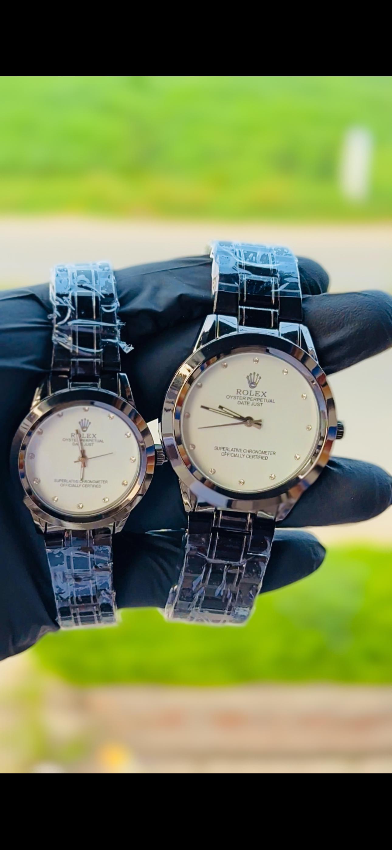 Stylish Black Couple Wrist Watches – Classic Design